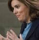 La vicepresidenta del Gobierno, Soraya Sáenz de Santamaría, en la rueda de prensa posterior al Consejo de Ministros.