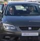El Rey, al volante de un Seat León, con Artur Mas de copiloto, durante la visita del monarca a la factoría de Seat en Martorell
