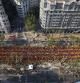 Centenares de miles de personas llenan la Diagonal, uno de los brazos de la gigantesca Via Catalana, representando con las camisetas rojas y amarillas los colores de la bandera de Catalunya
