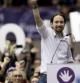 El líder de Podemos, Pablo Iglesias, aclamado durante su discurso en el pabellón de la Vall d'Hebrón en Barcelona