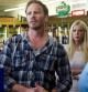 Ian Ziering y Tara Reid, especialistas en tornados de tiburones en 'Sharknado'.