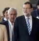 El presidente del Gobierno, Mariano Rajoy (2d), junto a la secretaria general del PP, María Dolores de Cospedal (i), el presidente de la Comunidad de Madrid, IgnacioGonzález (d) y el vicesecretario, Javier Arenas (2d), a su llegada hoy a la clausura de la convención nacional del PP, que se ha celebrado este fin de semana en el Palacio de Congresos de Madrid.