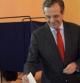 El primer ministro en funciones de Grecia, Antoni Samarás, vota en Pylos, al sureste de Grecia