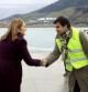 La ministra de Fomento, Ana Pastor (c) junto a la consejera de Medio Ambiente y Política Territorial, Ana Oregi, (i) saludan a los responsable de las obras del Puerto de Bilbao