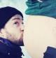 Fotografía de la cuenta de Instagram de Justin Timberlake en la que se ve al artista besando el vientre de su pareja, Jessica Biel, que está embarazada.