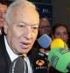 El ministro de Asuntos Exteriores y Cooperación, José Manuel García-Margallo, atiende a los medios de comunicación