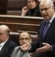 El portavoz de CiU en el Congreso, Josep Antoni Duran Lleida (d), durante su intervención en la sesión de control al Ejecutivo del Congreso.