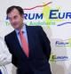 La líder de UPyD, Rosa Díez, junto al candidato a la presidencia de Andalucía, Martín de la Herrán en el desayuno informativo organizado por el "Fórum Europa" en Málaga