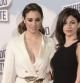 Blanca Suárez y Úrsula Corberó posan juntan en el estreno de la película 'Perdiendo el norte', celebrado en Madrid
