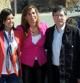 La candidata a la Alcaldía de Lleida, Dolors López, con Alicia Sánchez-Camacho y el actual portavoz en la Paeria, Joan Vilella, delante de la Seu Vella