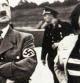 Adolf Hitler junto a Leni Riefensthal en la década de los '30.