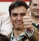 El secretario general del PSOE, Pedro Sánchez tras su intervención en el acto político en Pamplona