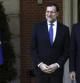El presidente del Gobierno, Mariano Rajoy, junto al presidente de Baleares, José Ramón Bauzá, a su llegada hoy al Palacio de la Moncloa, donde se han reunido para analizar diversas cuestiones sobre la relación entre ambas administraciones.