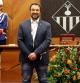Juli Fernández posa tras ser investido alcalde de Sabadell