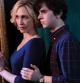 Vera Farmiga y Freddie Highmore son Norma y Norman en 'Bates Motel'.