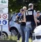 La policía francesa asegura la entrada de la fábrica de Air Products en Saint-Quentin-Fallavier, cerca de Lyon