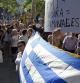 Los manifestantes en Barcelona han exhibido banderas de Grecia en solidaridad con el pueblo heleno