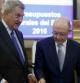 El ministro de Hacienda, Cristóbal Montoro (d), y el presidente de la Cámara Baja, Jesús Posada (i), durante el acto de presentación de los presupuestos generales del Estado 2016, que incluyen un aumento del gasto social del 3,8% y una mejora salarial para los empleados públicos, hoy en el Congreso de los Diputados.