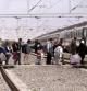 Refugiados suben a un tren con destino a Hungría en Tovarnik, Croacia