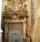La puerta de la parroquia de Santa Madrona, ahora ubicada en el Poble Sec