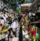 Puesto de rosas para Sant Jordi en Las Ramblas de Barcelona