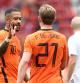 Memphis Depay y Frenkie De Jong