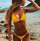 Bikini amarillo.
