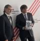 Jordi Cuixart posa junto a Carles Puigdemont en Waterloo
