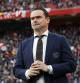 Marc Overmars, destituido como técnico del Ajax