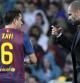Guardiola da instrucciones a Xavi durante un partido del Barça en 2012.