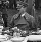 Hitler, sus sopas y sus frutas