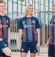 Frenkie de Jong, Rolfo y Eric Garcia presentan la camiseta del Barcelona 22-23