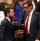 El president del Govern, Pere Aragonès, saluda el jefe de la oposición y líder del PSC, Salvador Illa, tras aprobar la ley del catalán en el Parlament