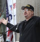 Stewart Rhodes, líder de Oath Keepers, durante una manifestación por el derecho a llevar de armas en el Capitolio del estado de Connecticut