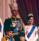 La familia real iraní, fotografiada en su trono en 1967