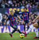 05 - 03 - 2023 / Barcelona / Partido Liga FC Barcelona - Valencia / foto: Llibert Teixidó - Las jugadoras del femenino ofrecen el reconocimiento a la aficion. Porteros de negro. Xavi no está en banquillo