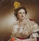 La valenciana Pilar Lloria vestida con la indumentaria regional en 1955