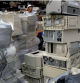 Ordenadores amontonados a la espera del reciclaje de algunos de sus componentes, ejemplo del problema de los residuos electrónicos a escala global .