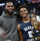 LeBron James y su hijo Bronny aspiran a jugar juntos en la NBA