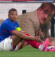 La divertida reacción de Mbappé tras confundir el anuncio de una valla publicitaria con un espectador
