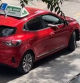 El coche de autoescuela donde hace prácticas la hermana