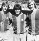 FÚTBOL. FICHAJES F.C BARCELONA,- Barcelona, 29-7-1974- Los jugadores (izda a dcha) Johan Cruyff, Hugo Sotil y Johan Neeskens, este último nueva adquisición del C.F. Barcelona, posan durante la presentación del la nueva plantilla de jugadores para la próxima temporada. EFE/ra