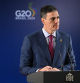 El presidente del Gobierno, Pedro Sánchez, comparece ante la prensa, tras la III sesión plenaria sobre 'Desarrollo sostenible y transición energética', en el Museo de Arte Moderno, a 19 de noviembre de 2024, en Río de Janeiro (Brasil).