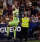 Soccer Football - LaLiga - Levante v FC Barcelona - Esatdio Ciudad de Valencia, Valencia, Spain - August 23, 2025 FC Barcelona's Lamine Yamal and Ferran Torres celebrates their third goal, an own goal scored by Levante's Unai Elgezabal REUTERS/Pablo Morano