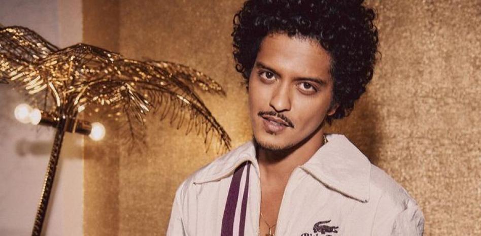 Un hombre se hace pasar por Bruno Mars y estafa 200.000 dólares a una fan
