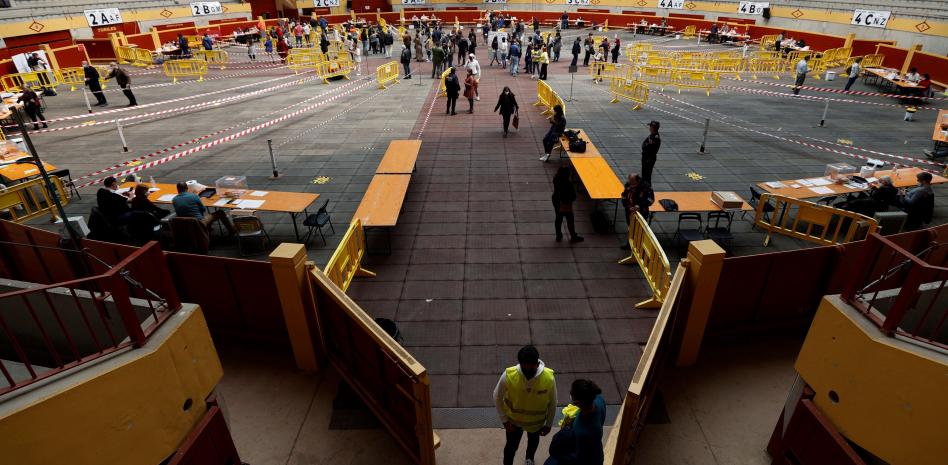 Movilización histórica en la jornada electoral más extraña de las elecciones en Madrid