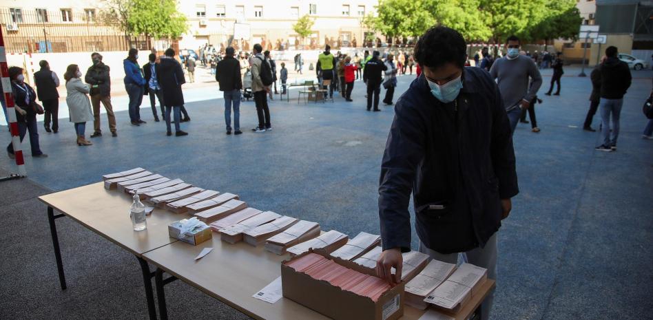 Madrid registra su participación récord con un 76,25%, doce puntos más que en 2019