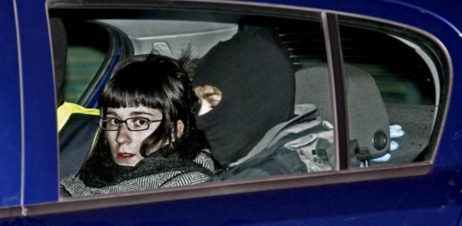 La Policía detiene a varios miembros de Segi en Álava, Vizcaya y Navarra y a dos abogados de etarras