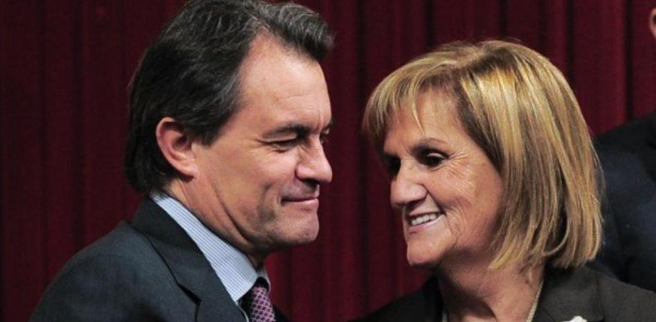 El Parlament elige a Núria de Gispert presidenta de la cámara catalana