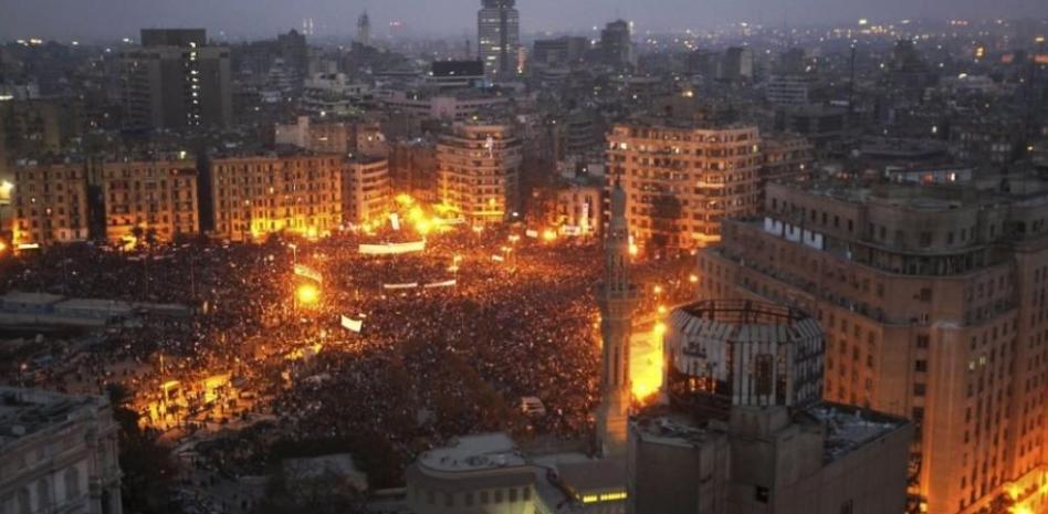 Júbilo y vítores en la plaza Tahrir tras el anunció de Mubarak